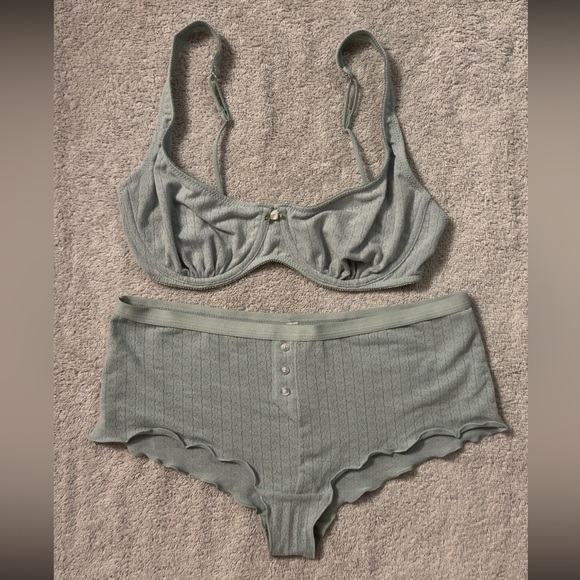 *RARE* - Out From Under Perfect Pointelle Boyshort (S) and Matching Bra (34D) - Picture 2 of 5